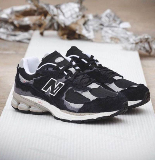 NB 2002R Protection Pack - Black Grey
