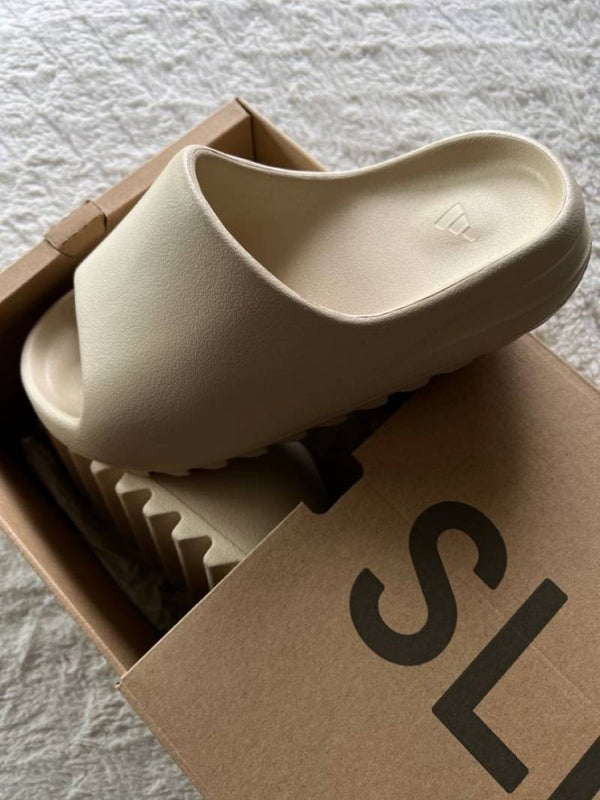 Yeezy Slide Bone