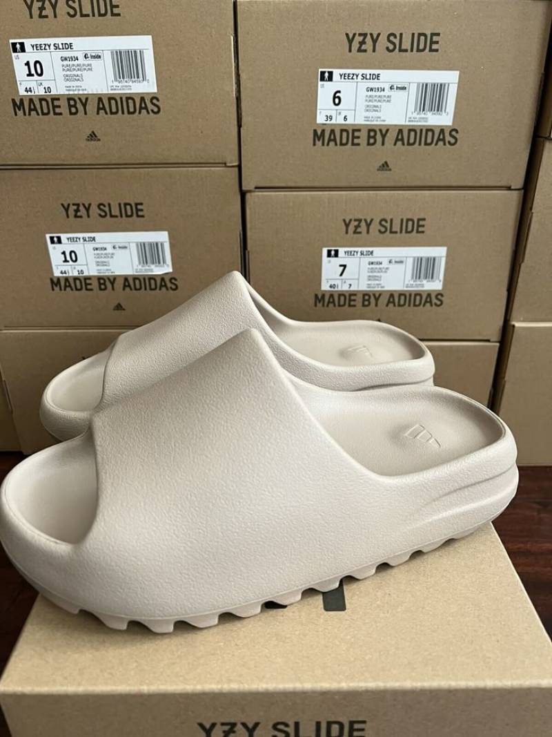 Yeezy Slide Bone