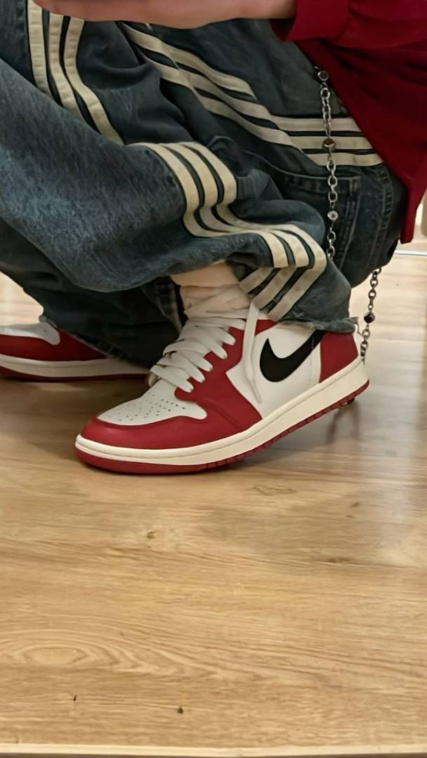 Air Jordan 1 Retro High OG Chicago Lost & Found