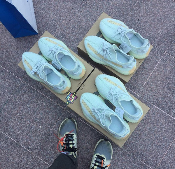 Yeezy 350 Hyperspace 047