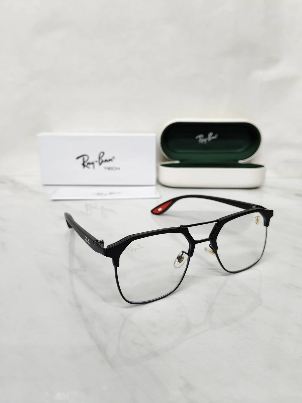 RAY BAN 04 BLACK FRAME