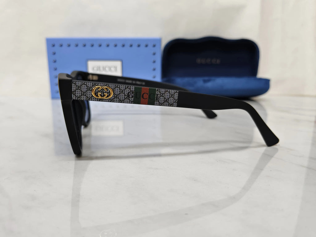 GUCCI 2052 LOGO STICK BLACK