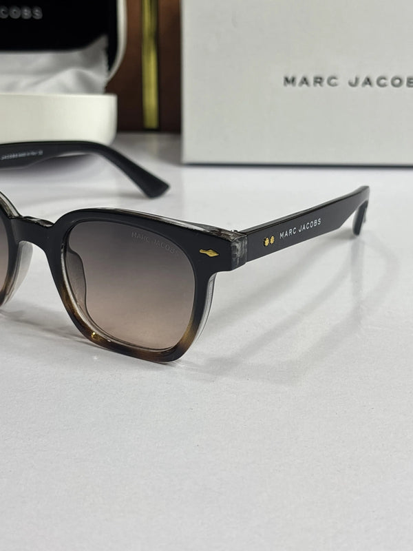 Marc Jacobs 11-14 black brown
