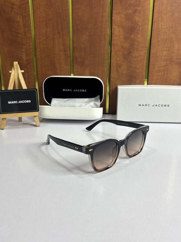Marc Jacobs 11-14 black brown