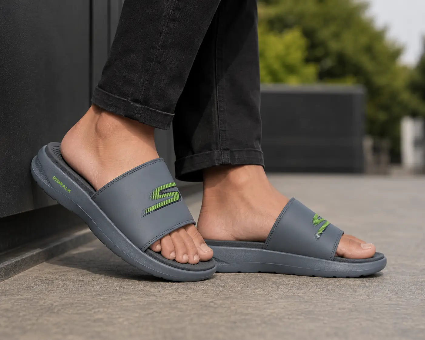 Skechers GoWalk Gogamat Logo Premium Slide Grey