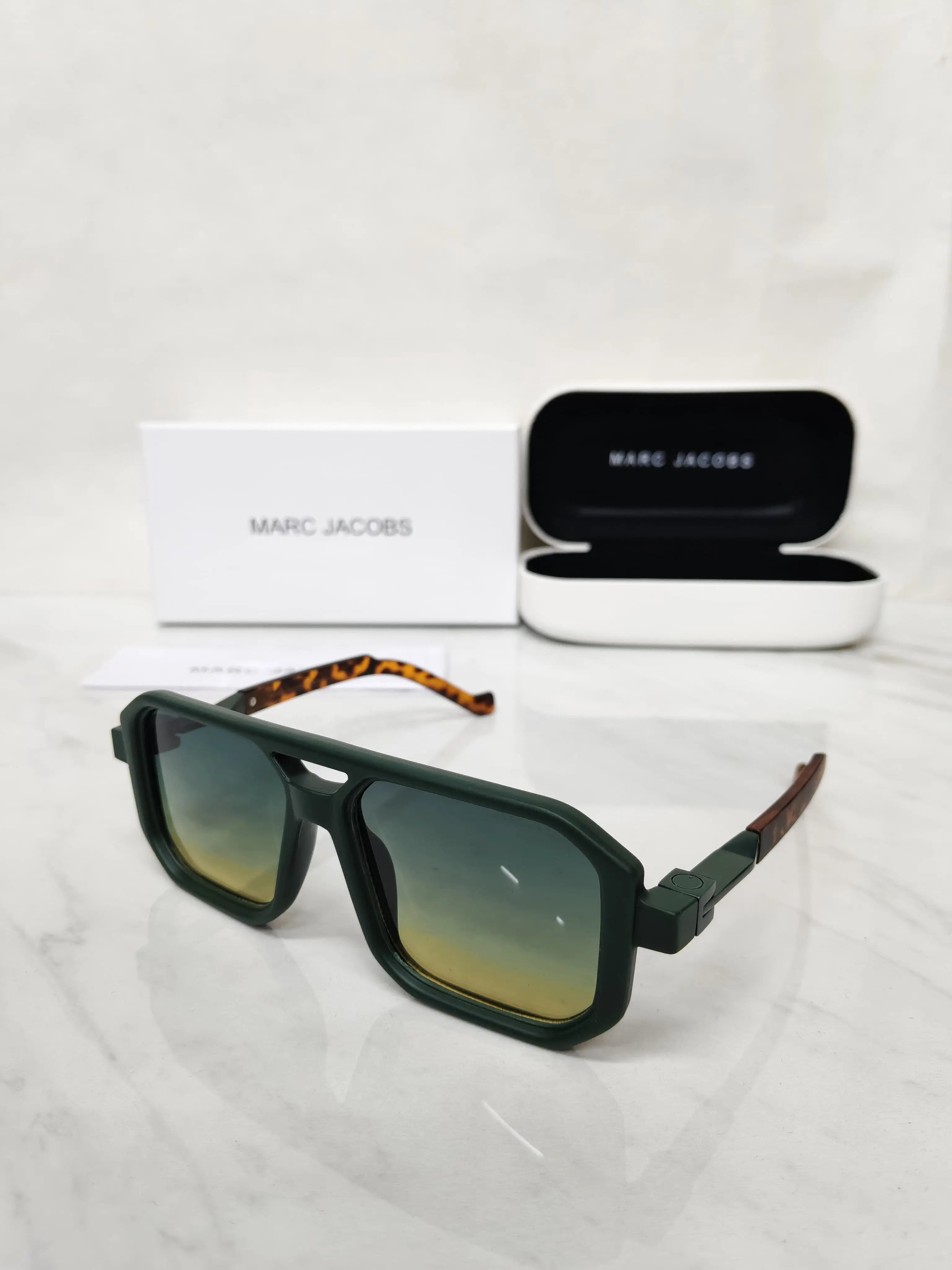 MARC JACOB MATT OLIVE GREEN TIGER Main image