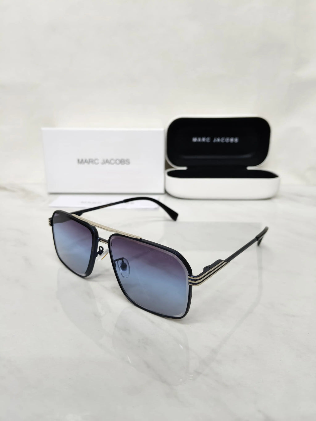 MARC JACOBS 2751  BLUE METAL QUALITY