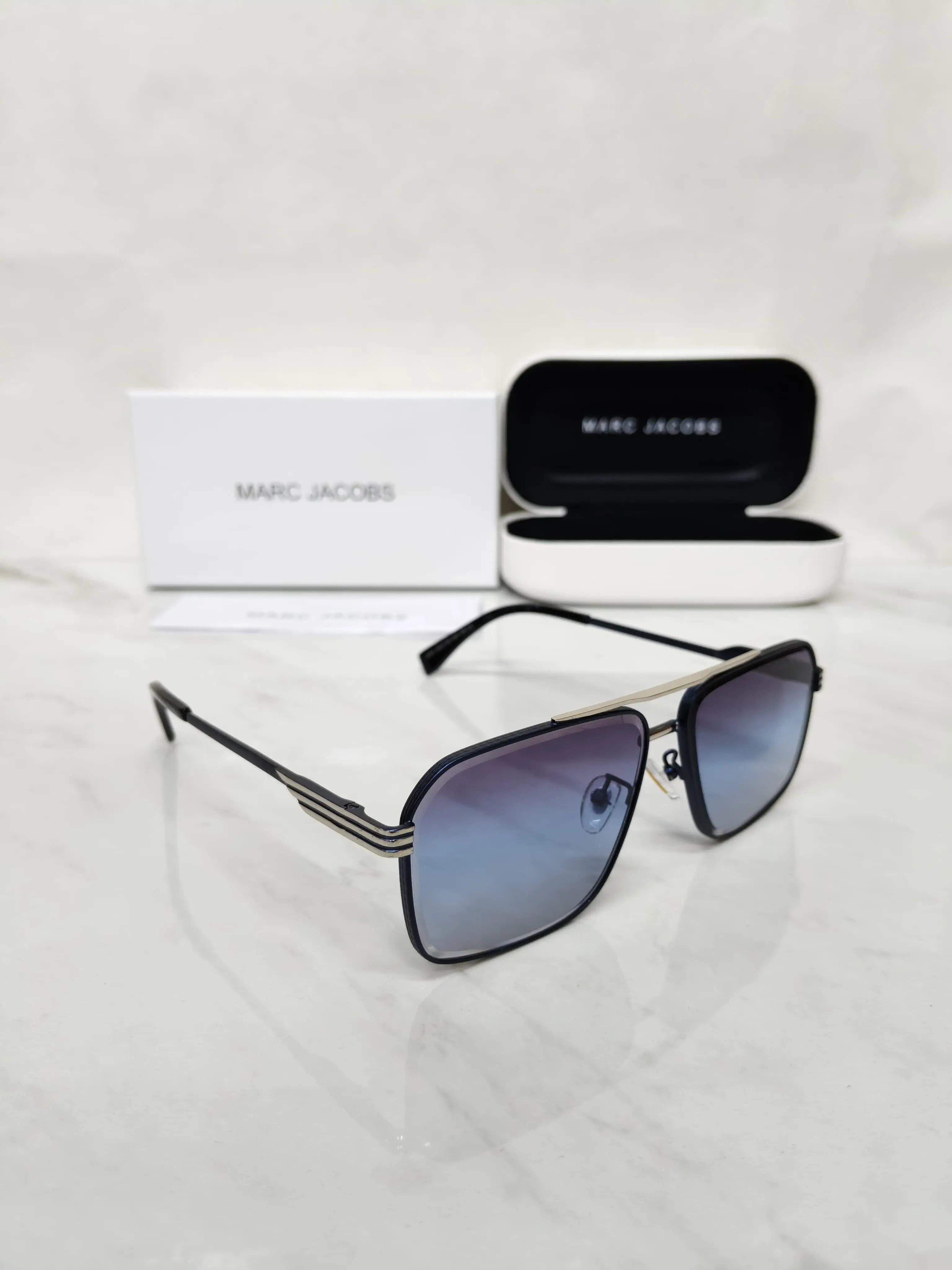 MARC JACOBS 2751  BLUE METAL QUALITY