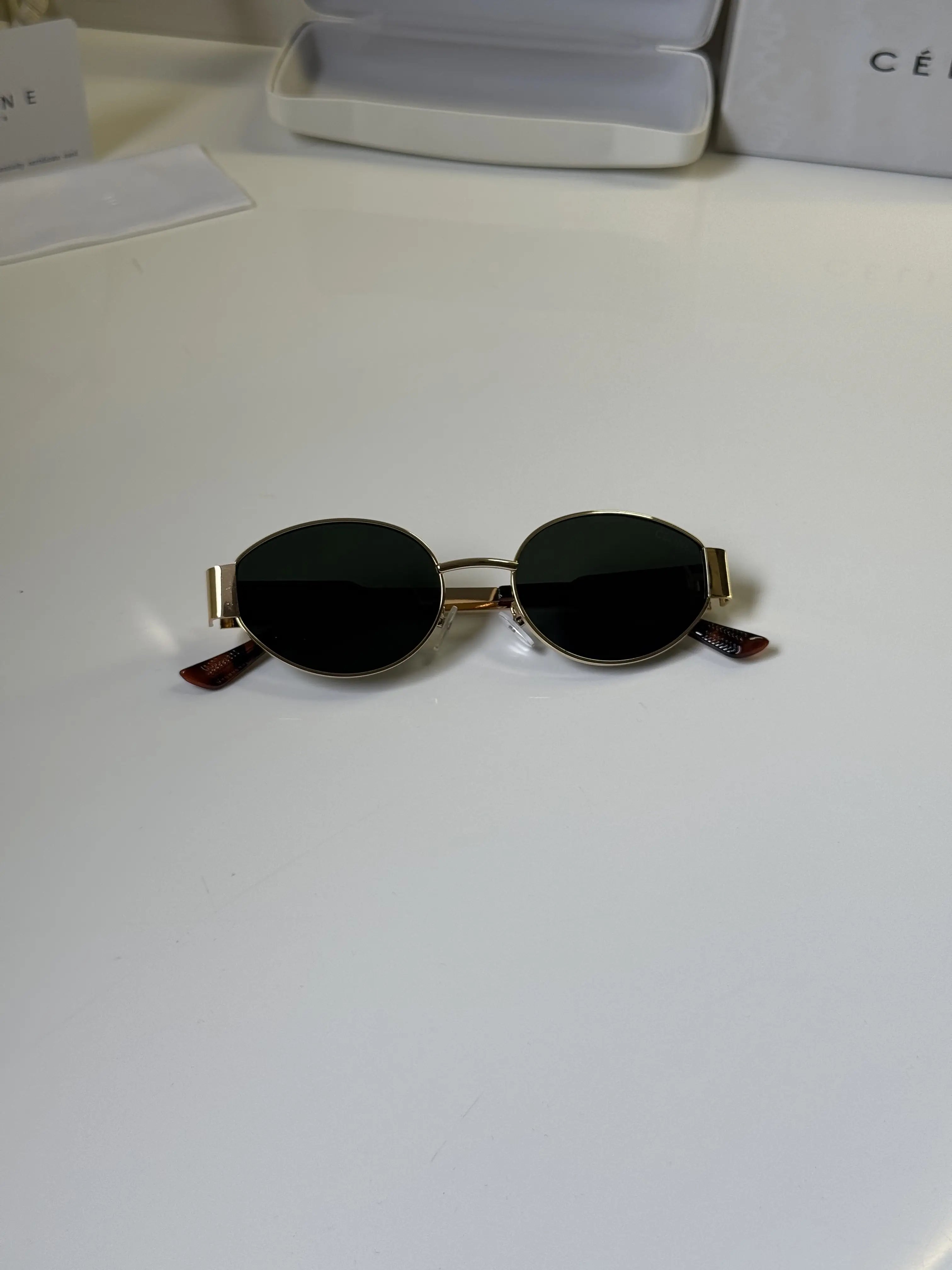 Celine_25001_Gold_Green