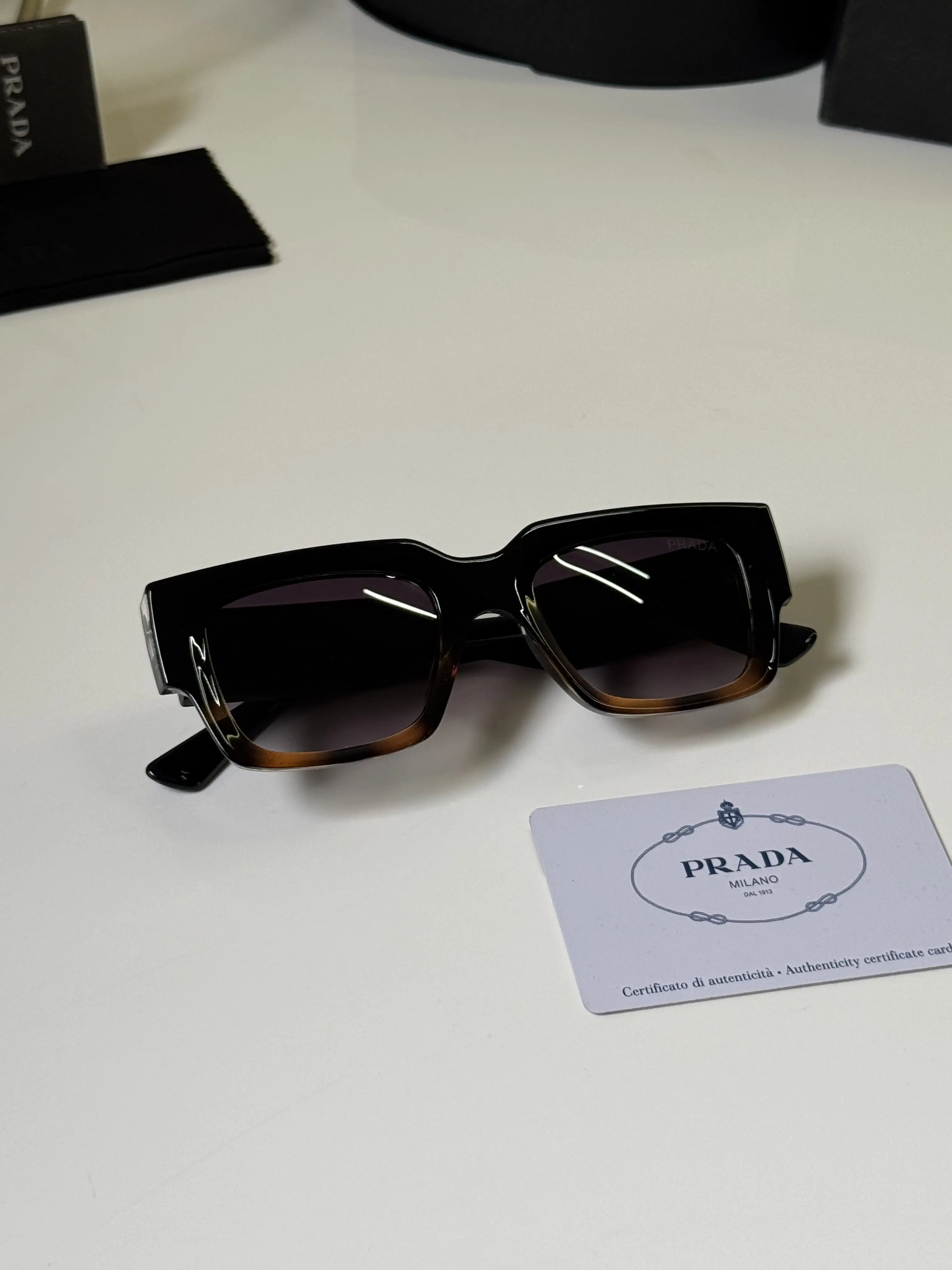 Prada_2333_Black_Purple
