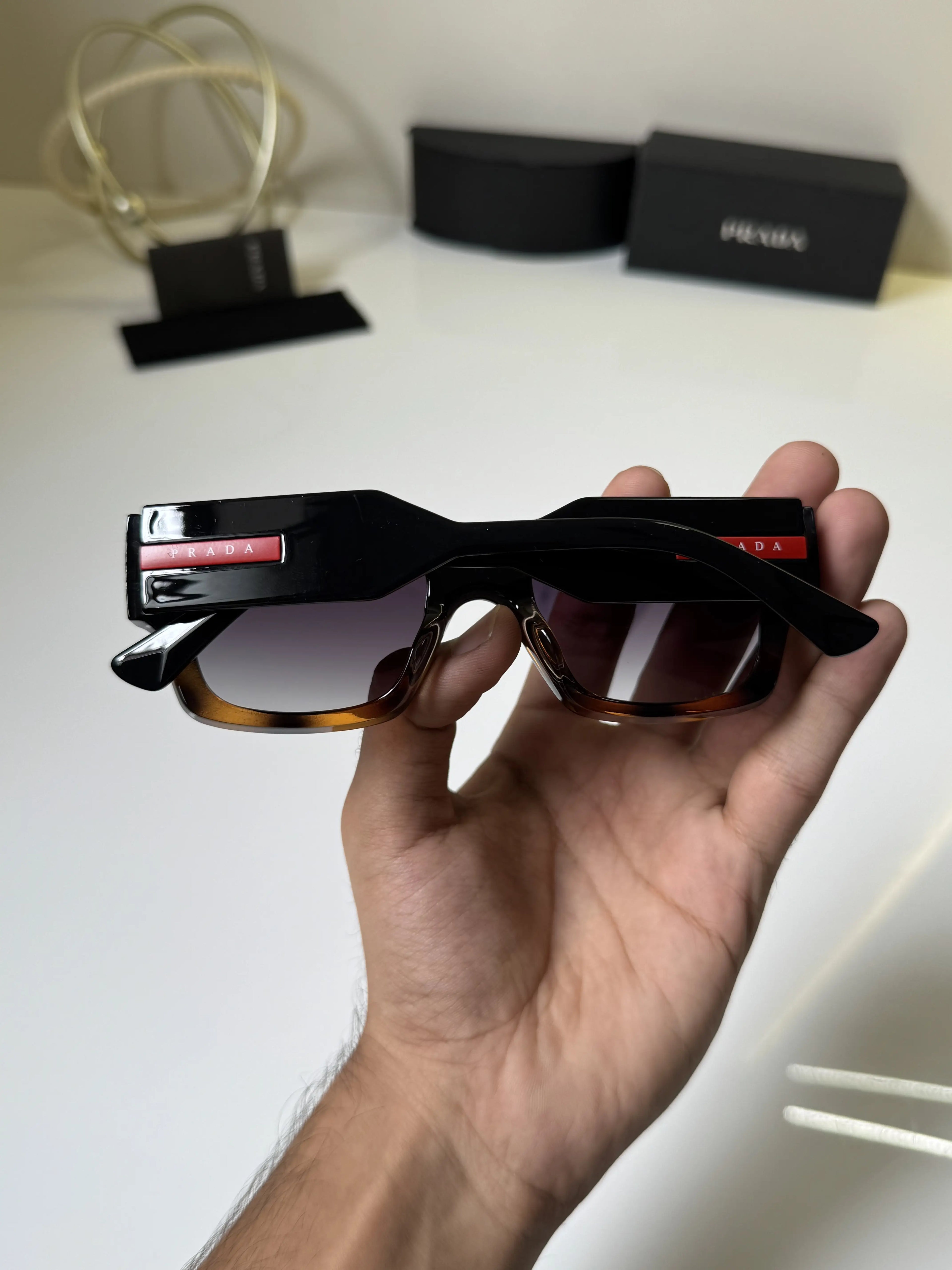 Prada_2333_Black_Purple
