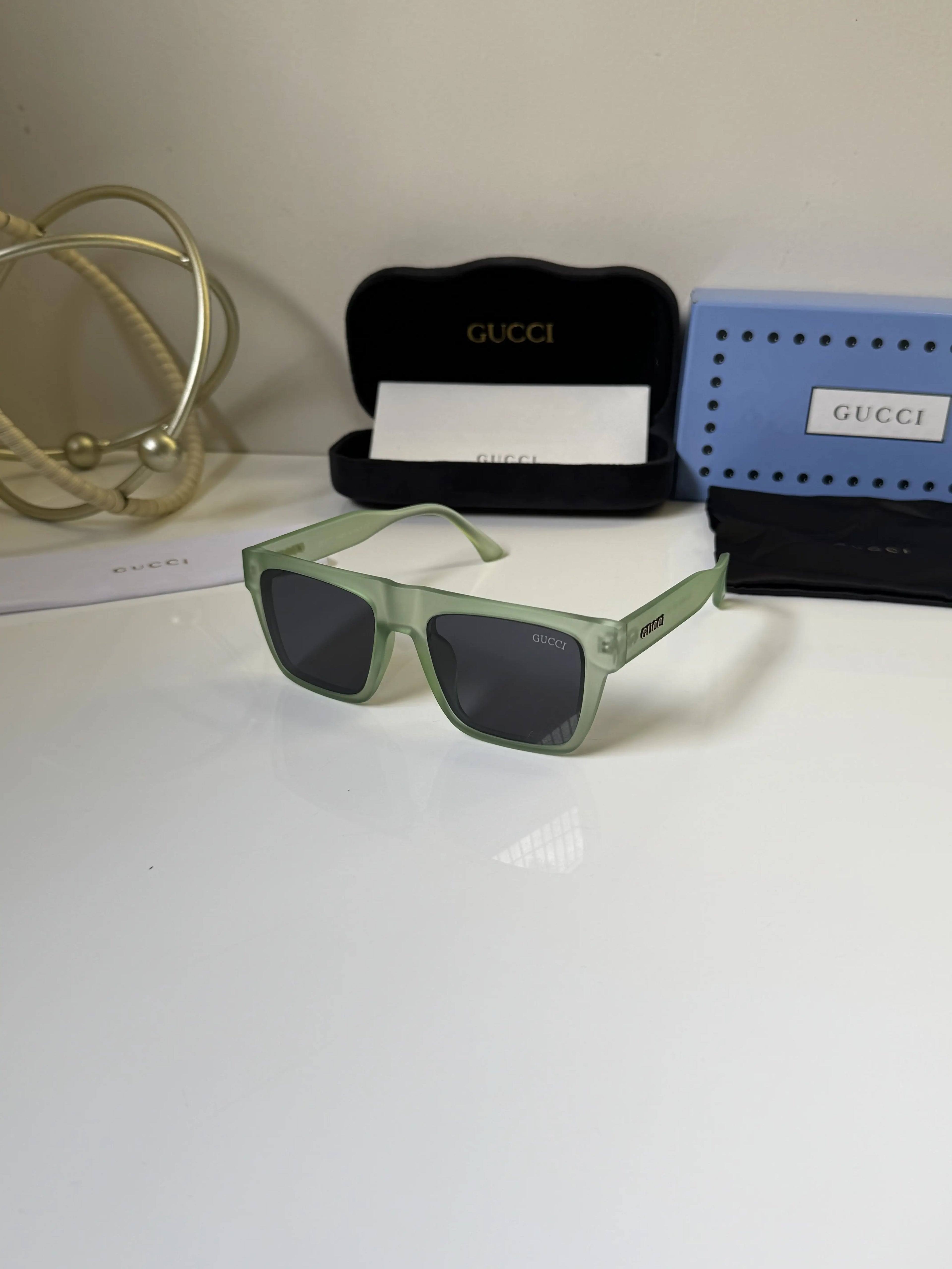 Gucci_1868_Black_Green