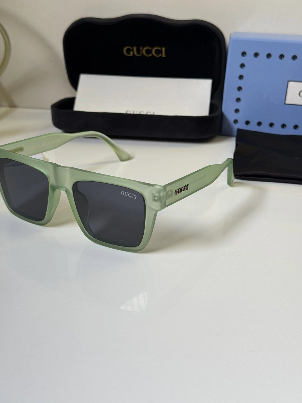 Gucci_1868_Black_Green