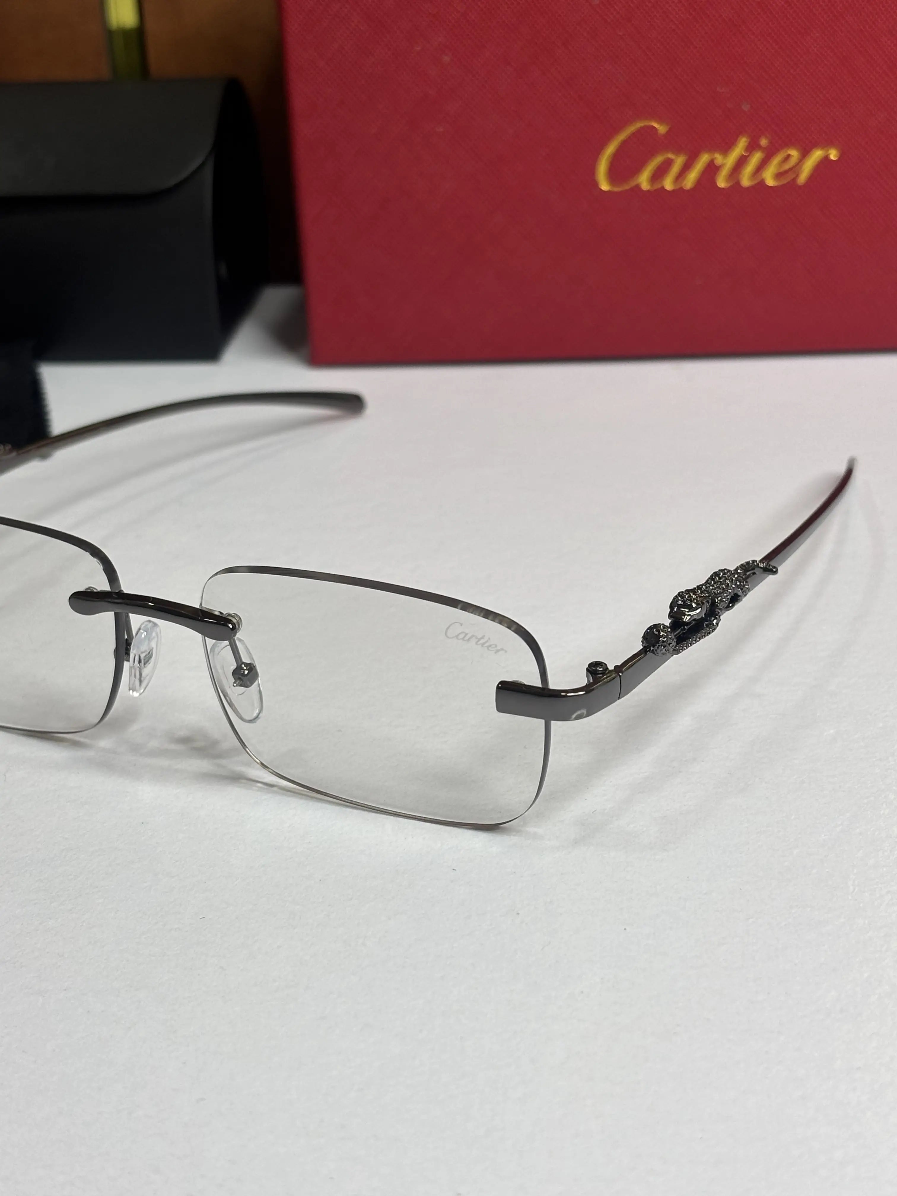 Cartier 1020 Black Frame