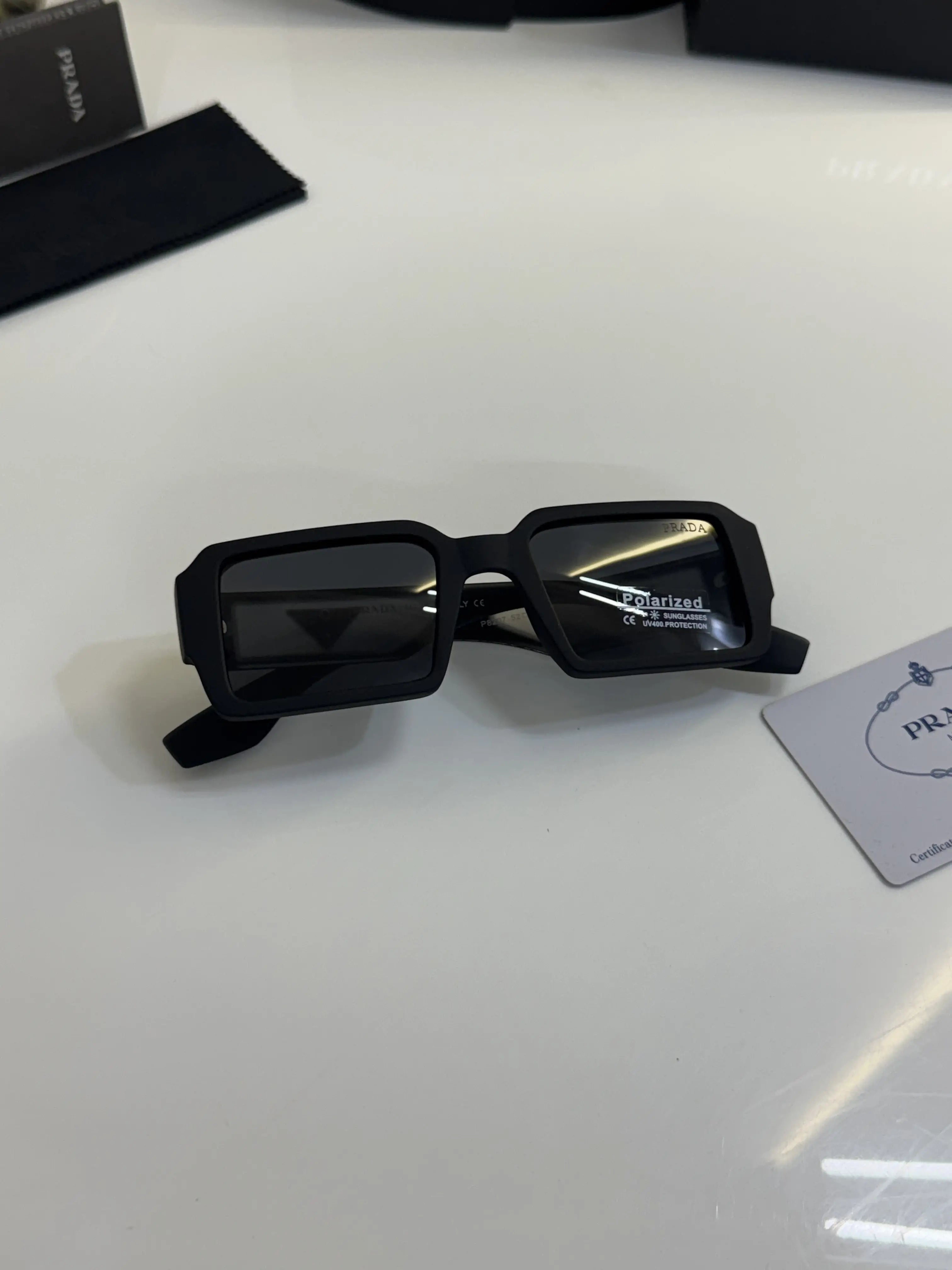 Prada_8207_Ice_Black