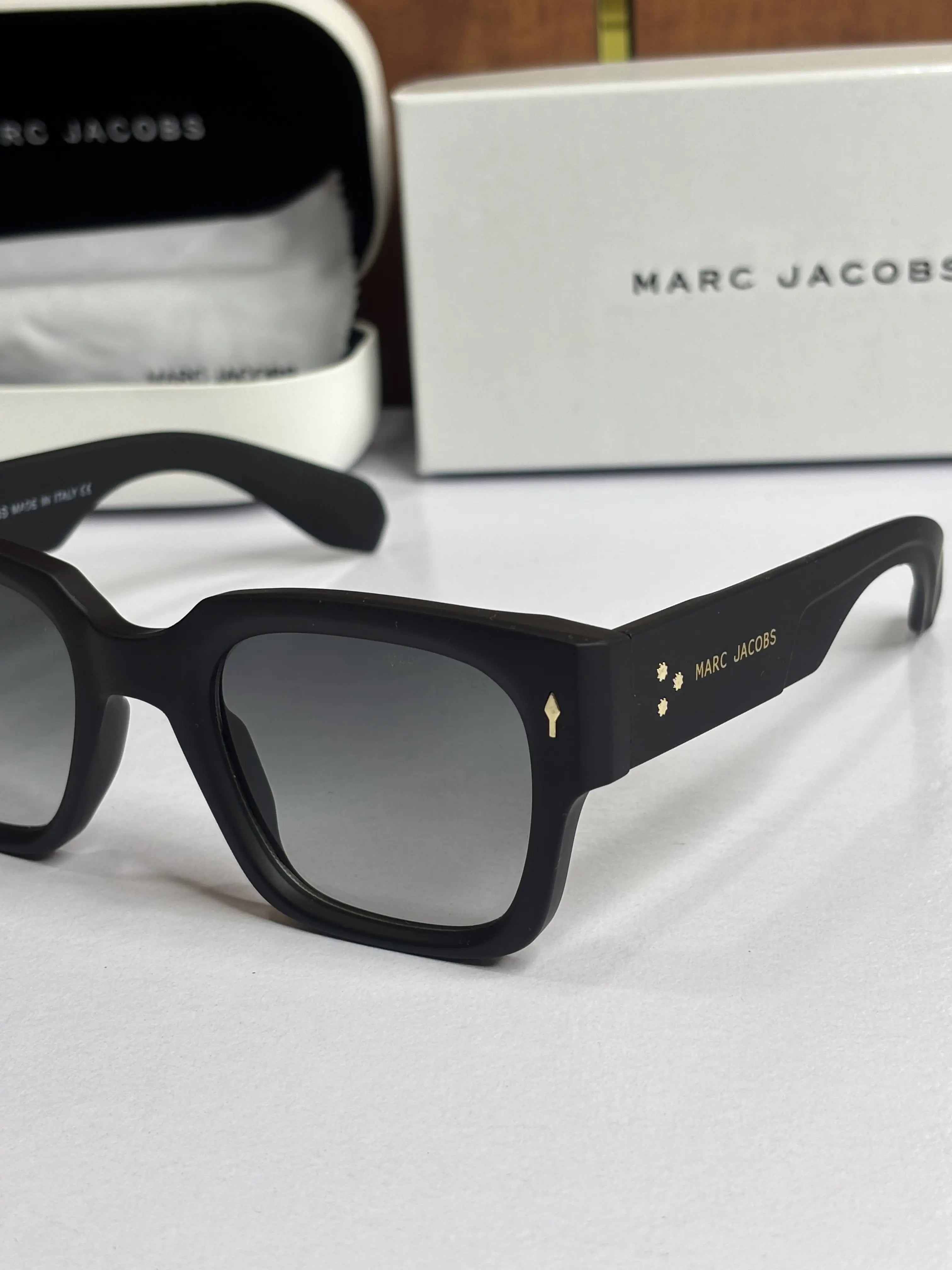 Marc Jacob 1126 Black 
