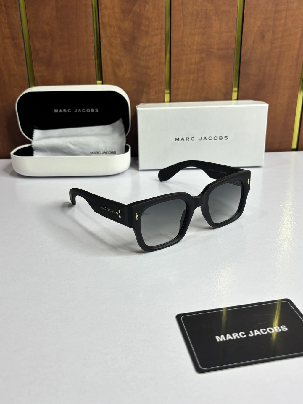 Marc Jacob 1126 Black 