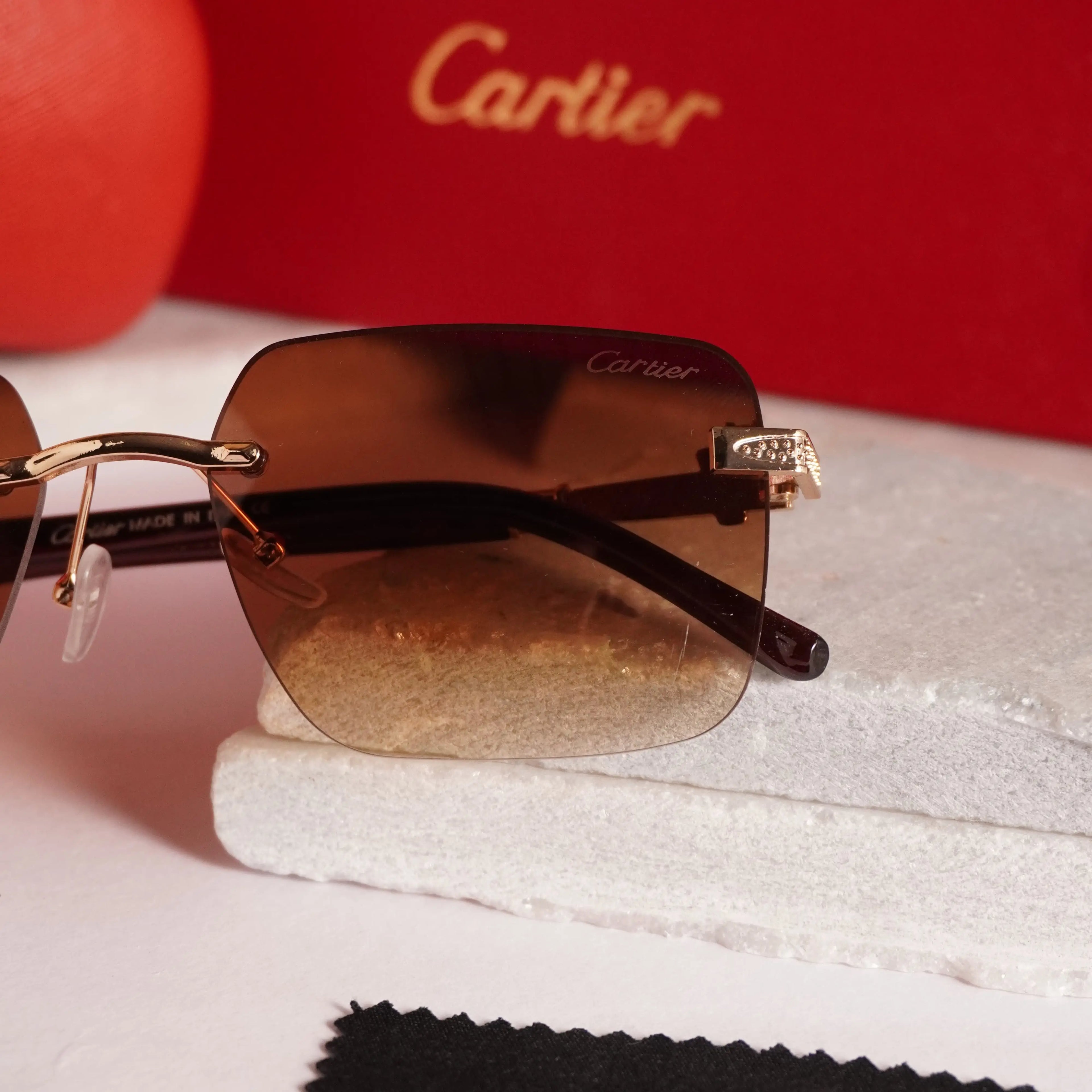 CARTIER 8825 GOLD BROWN