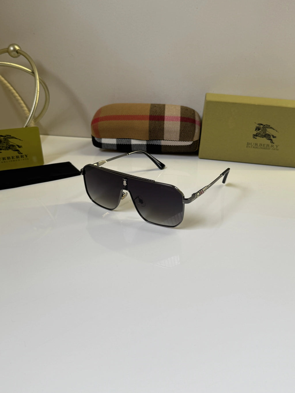 Burberry_4136_Gun_Green_Shaded