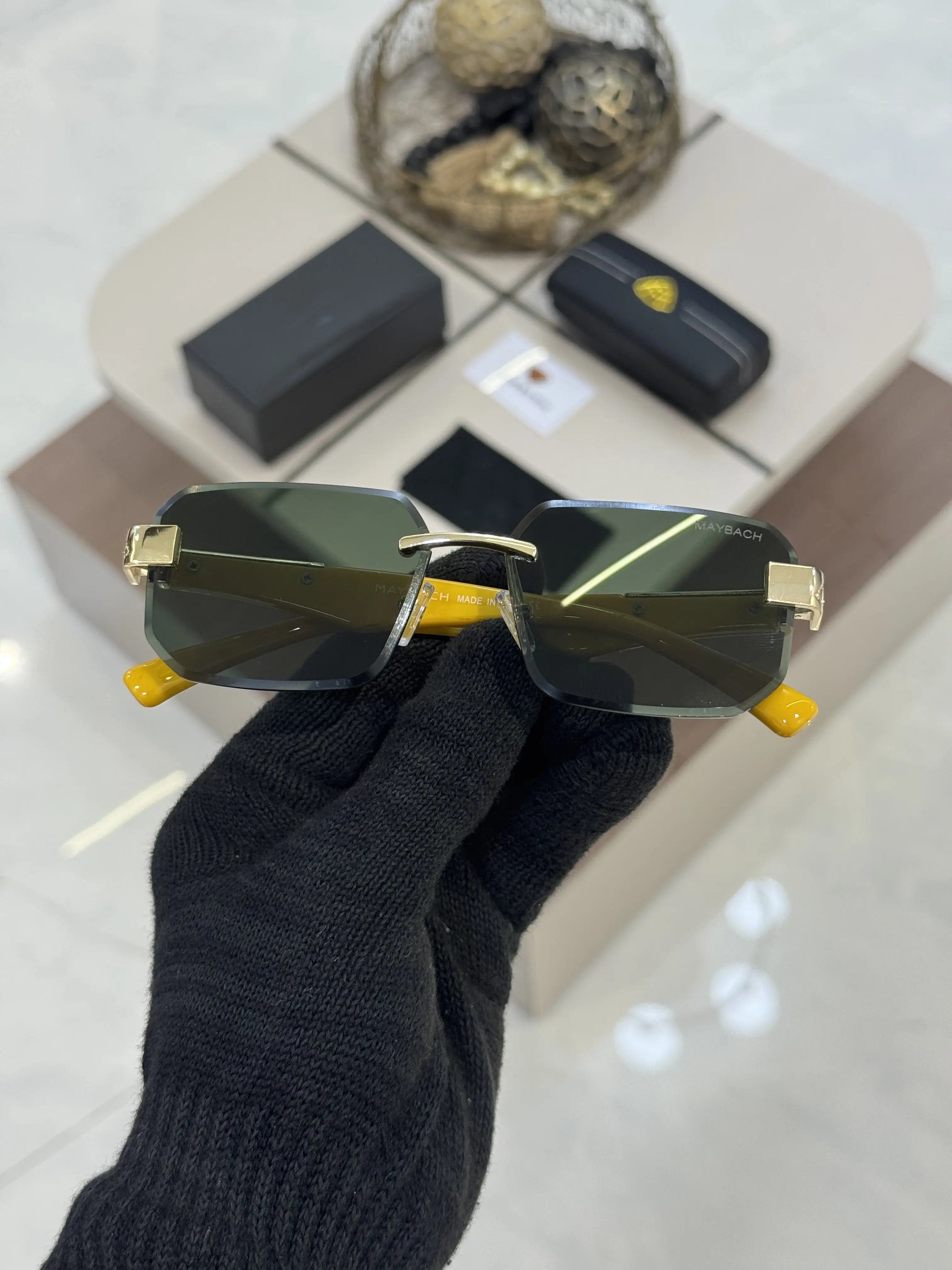 Maybach_7348_Gold_Green