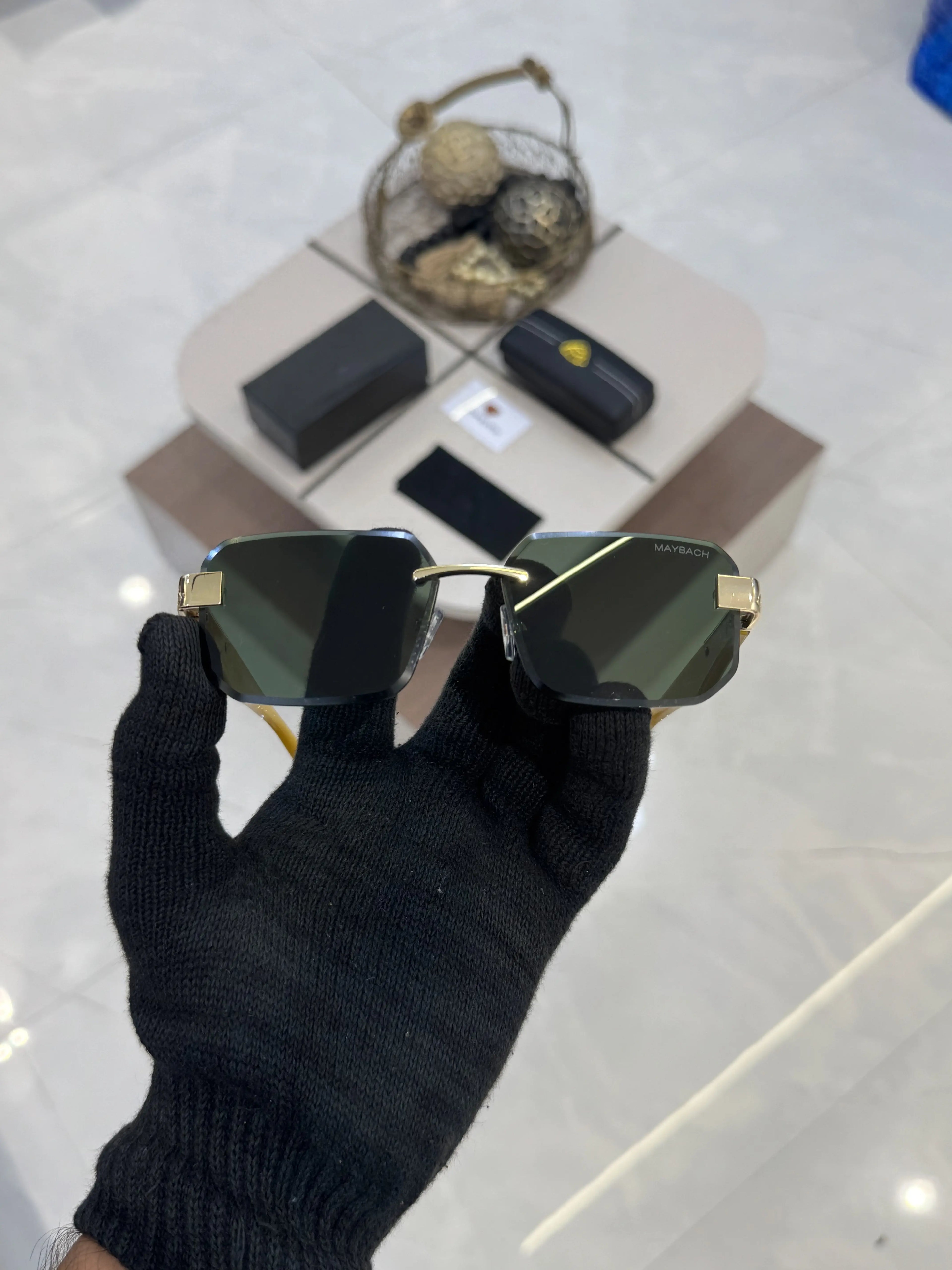 Maybach_7348_Gold_Green