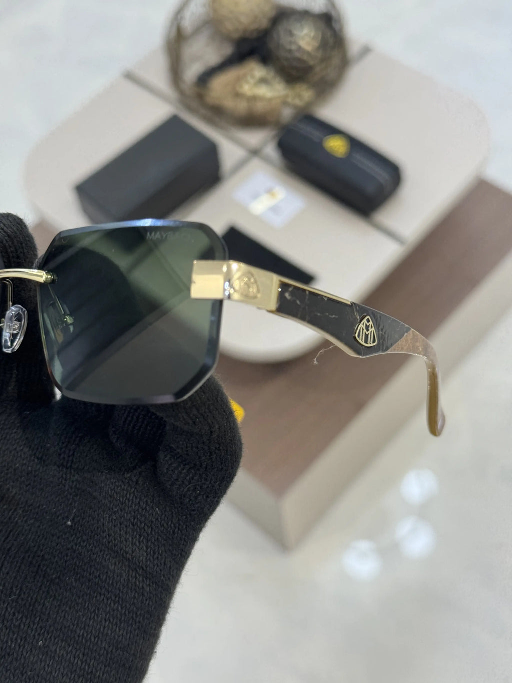 Maybach_7348_Gold_Green