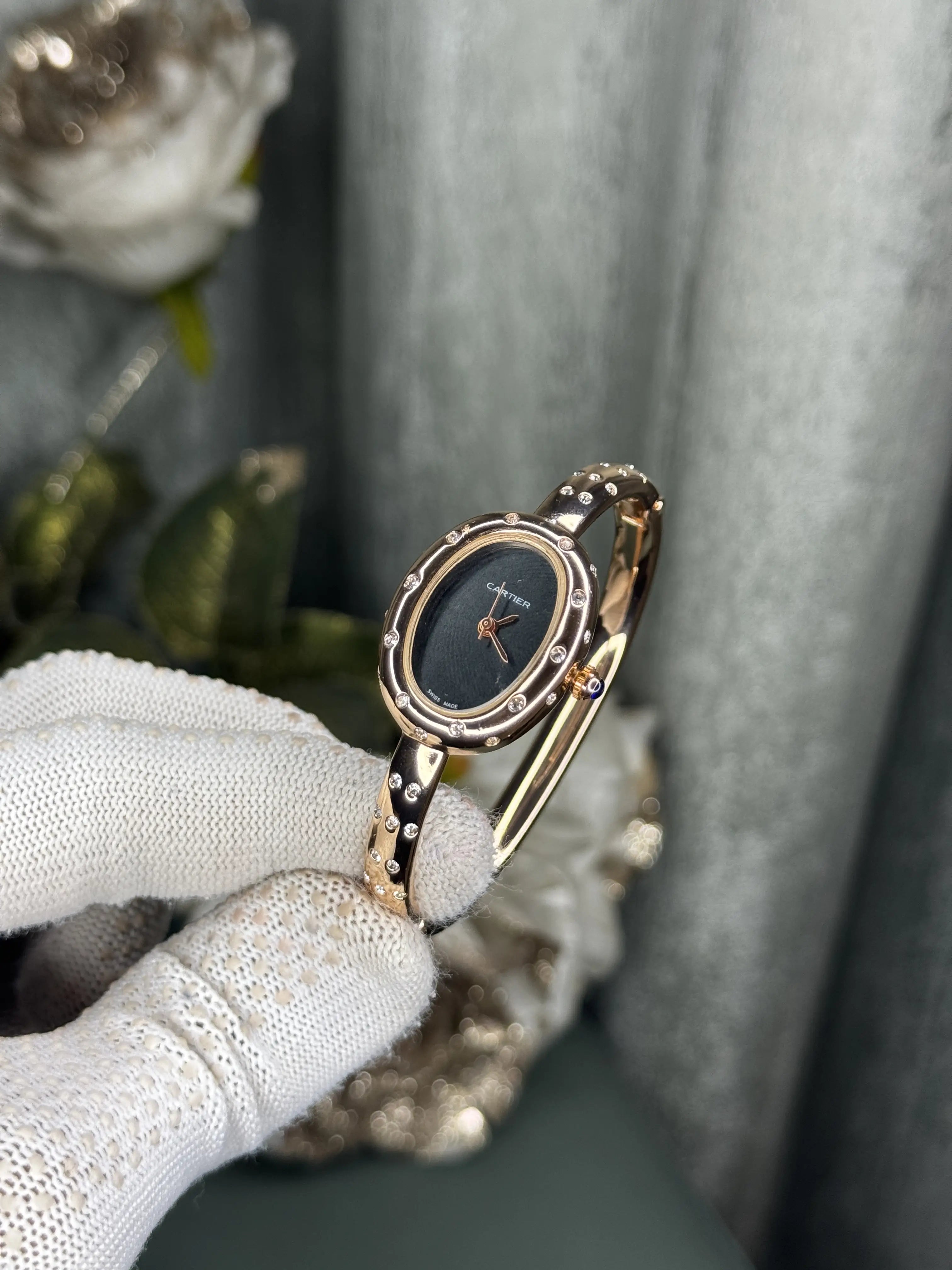 Cartie r Bangle Copper Black Premium Watch Secondary image