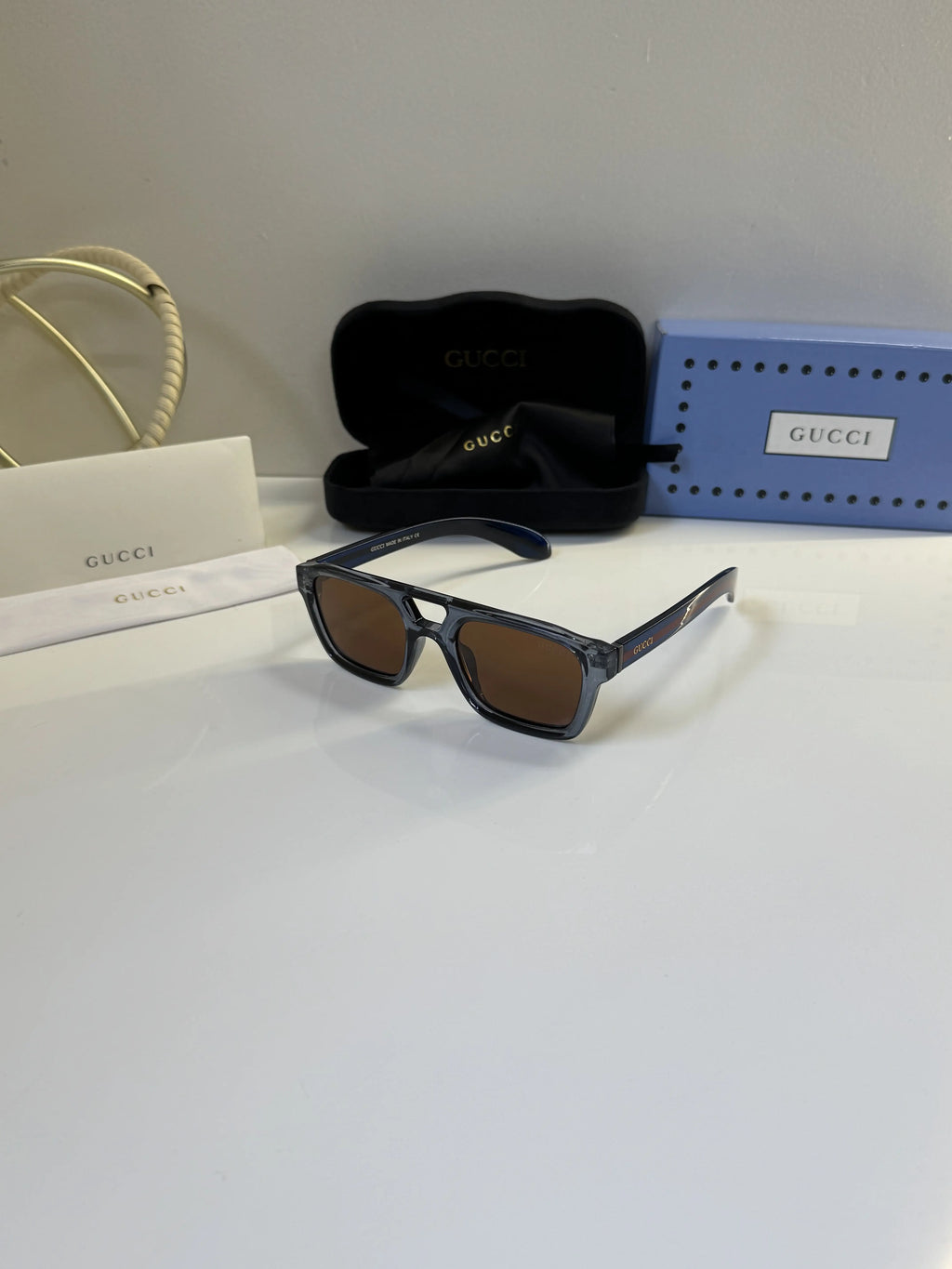 Gucci_4951_blue_Brown