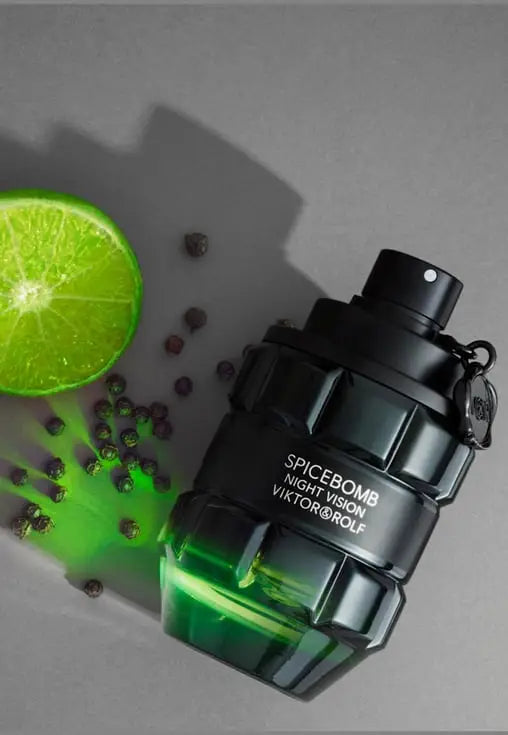 472 Viktor & Rolf Spicebomb Night Vision Eau de Toilette 90ml - For Him