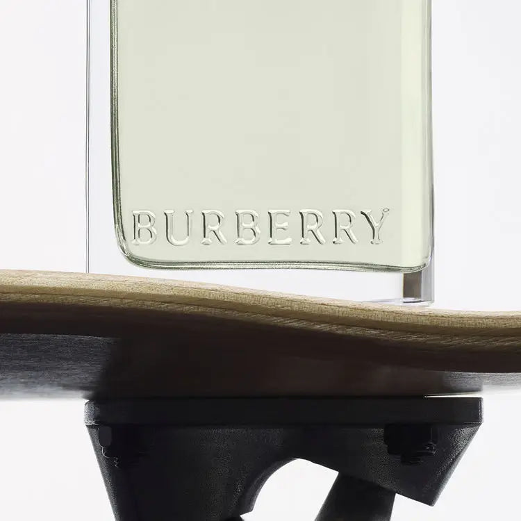 352 Burberry Her Eau de Toilette Natural Spray Vaporisateur 100ml - For Her