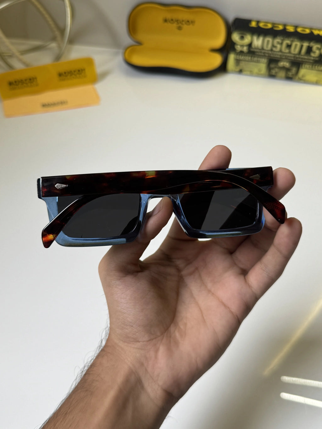 Moscot_29105_Blue_Tiger