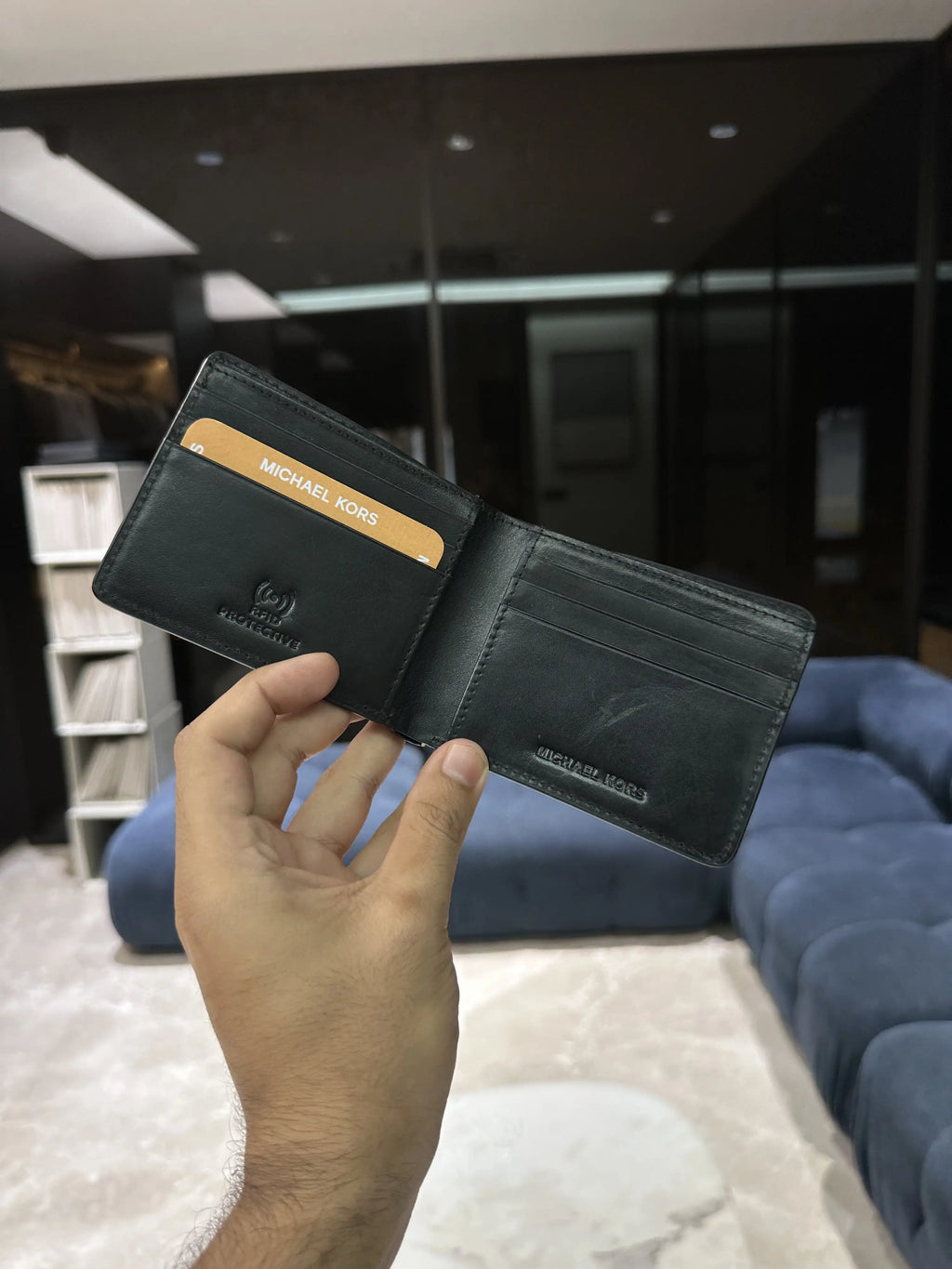 Michael Kor s D Grey Monogram Premium Wallet