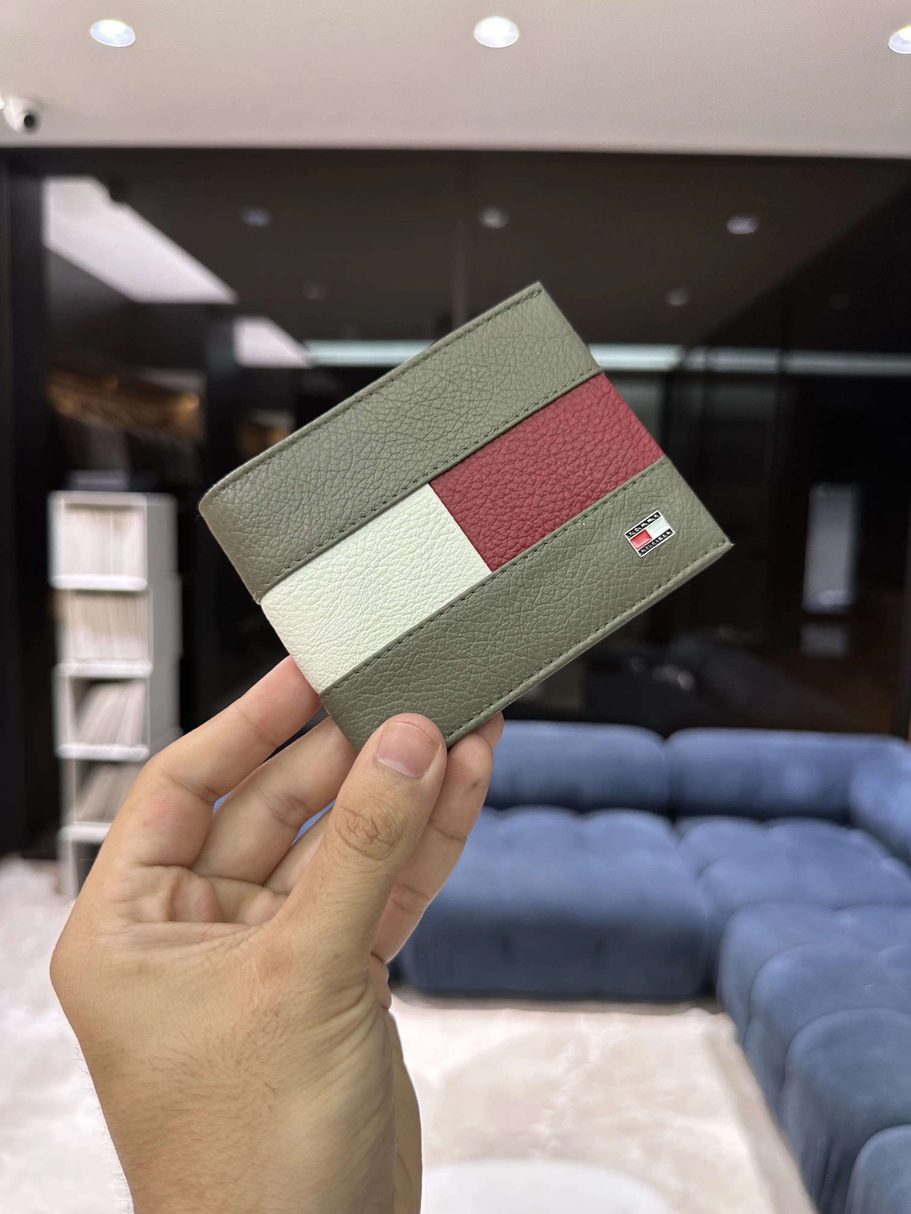 Tommy Hilfiger Premium Wallet Light Olive With Box t190