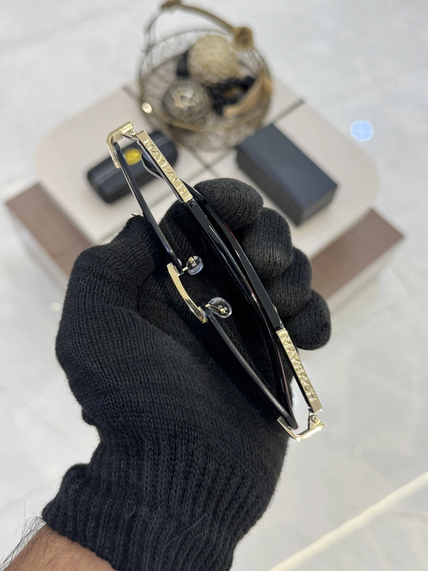 Maybach_7348_Gold_Black
