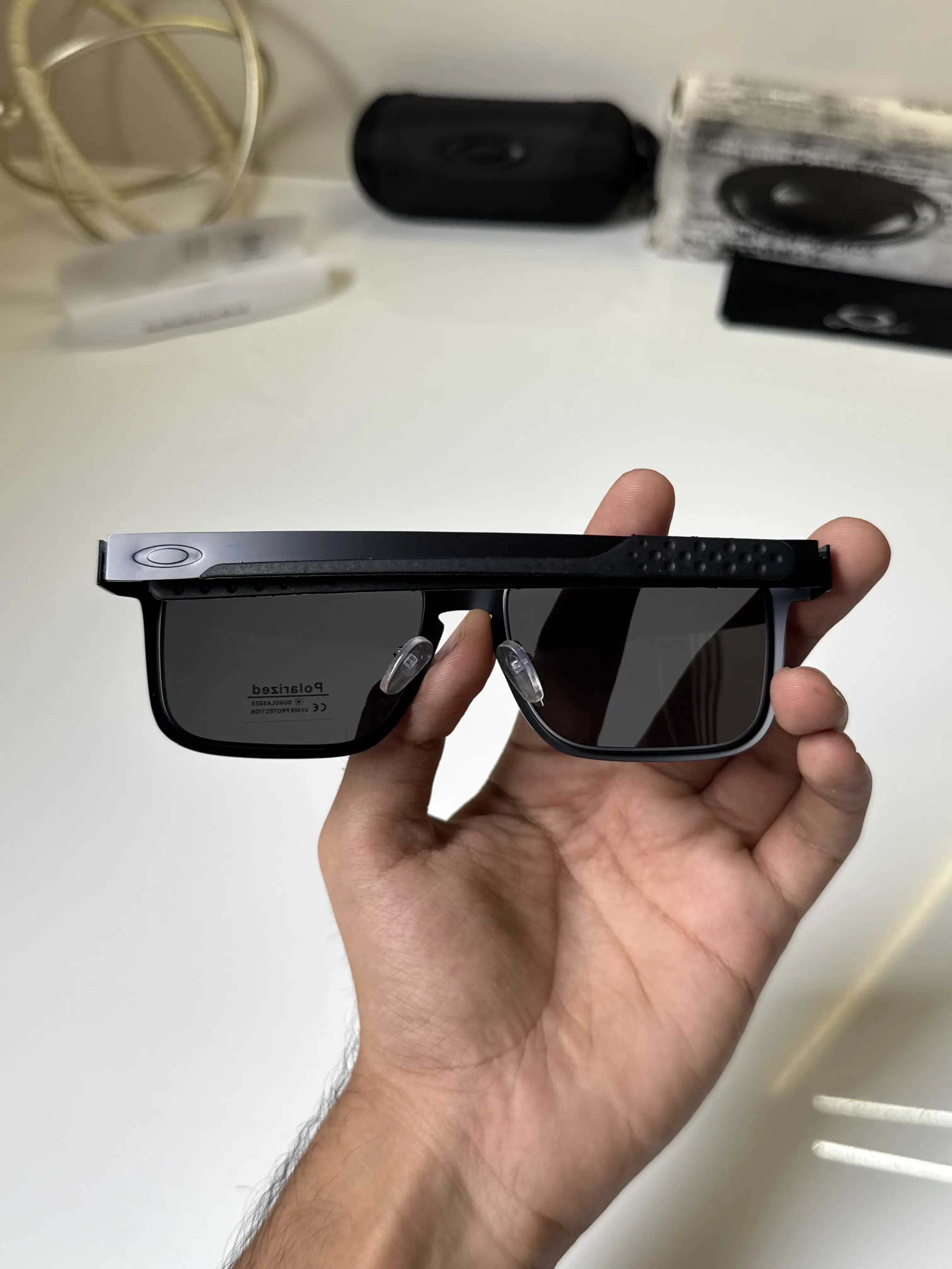 Oakley_4123_Black