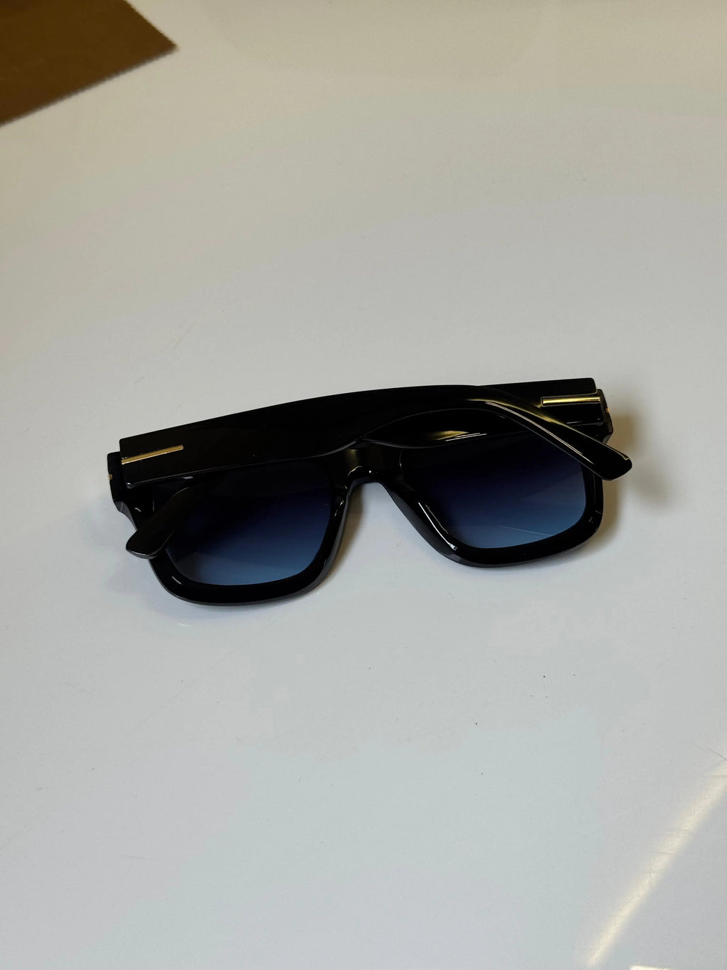 Tomford_259_Black_Blue_Shaded