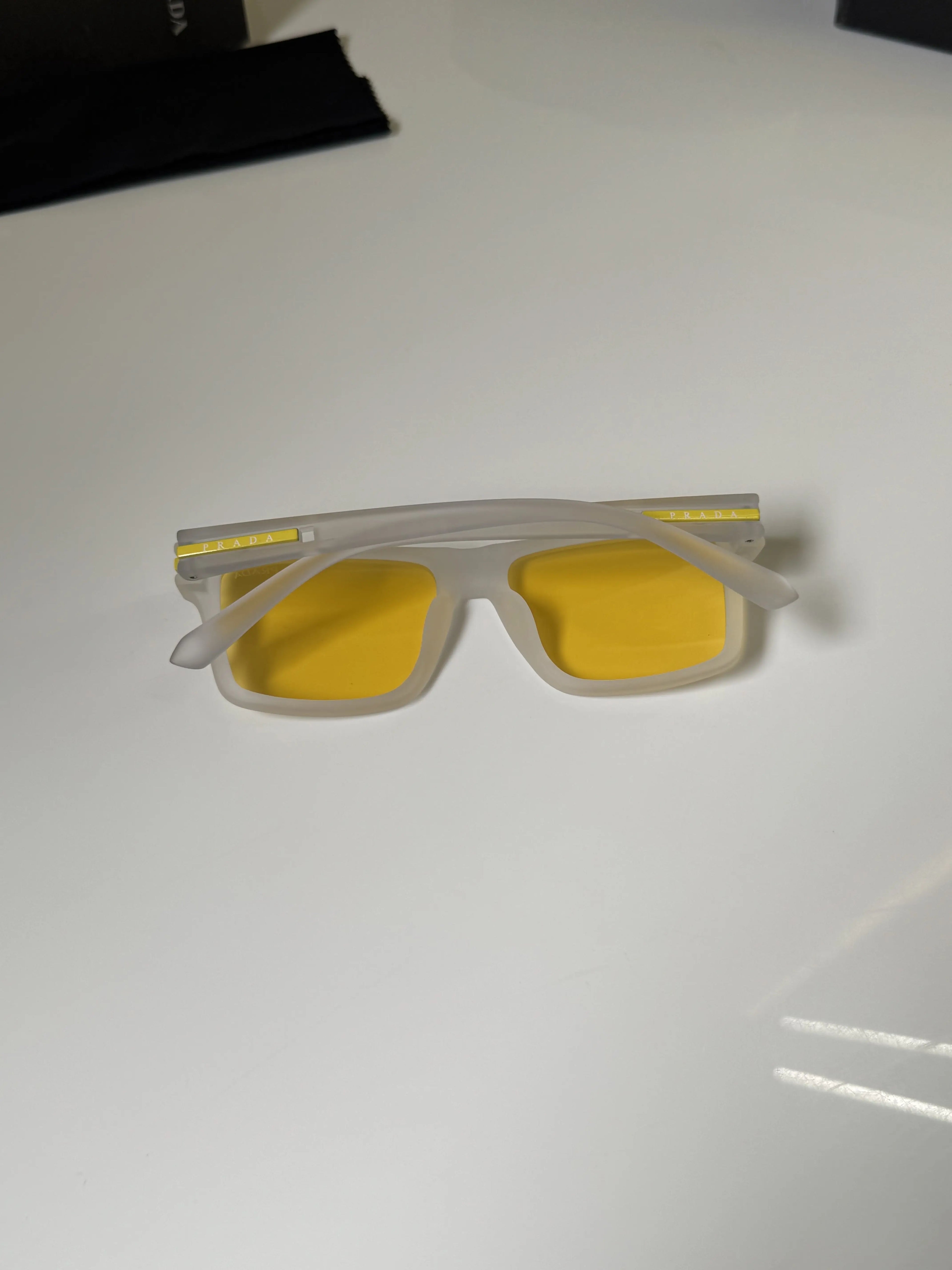 Prada_5100_Ice_Yellow