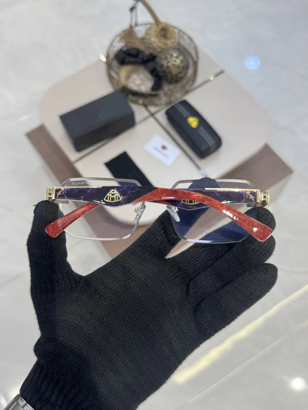 Maybach_7348_Gold_White_Frame