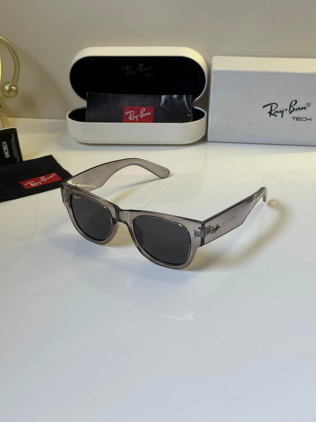 Rayban_840_Grey