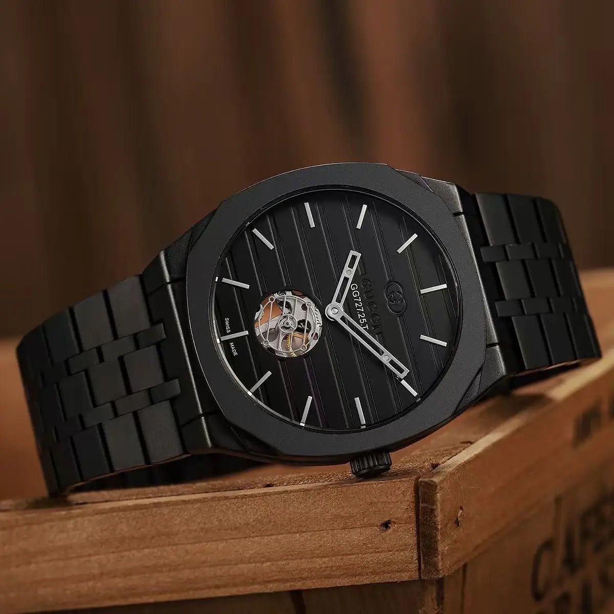 Gucc_i Tourbillon 180