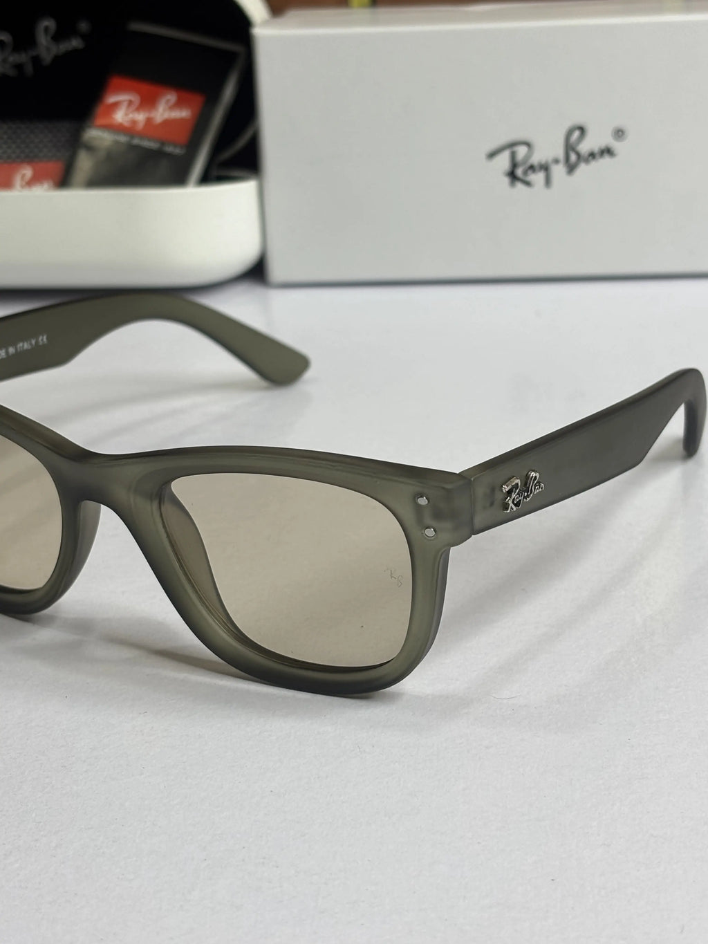 Rayban Reverse 0502 Peach Olive Green 