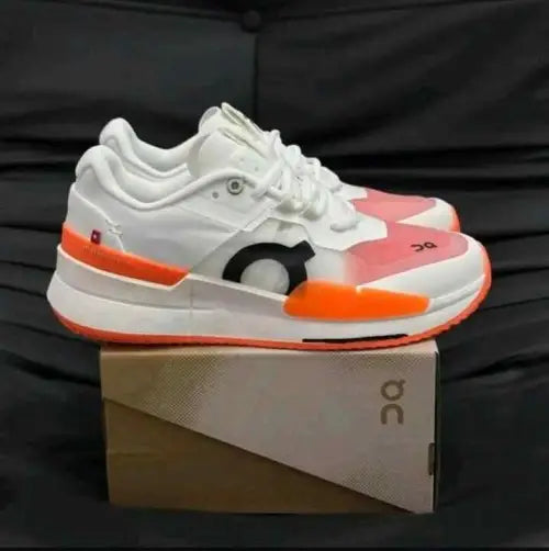 On Cloud Running The Roger Pro 2 White Flame