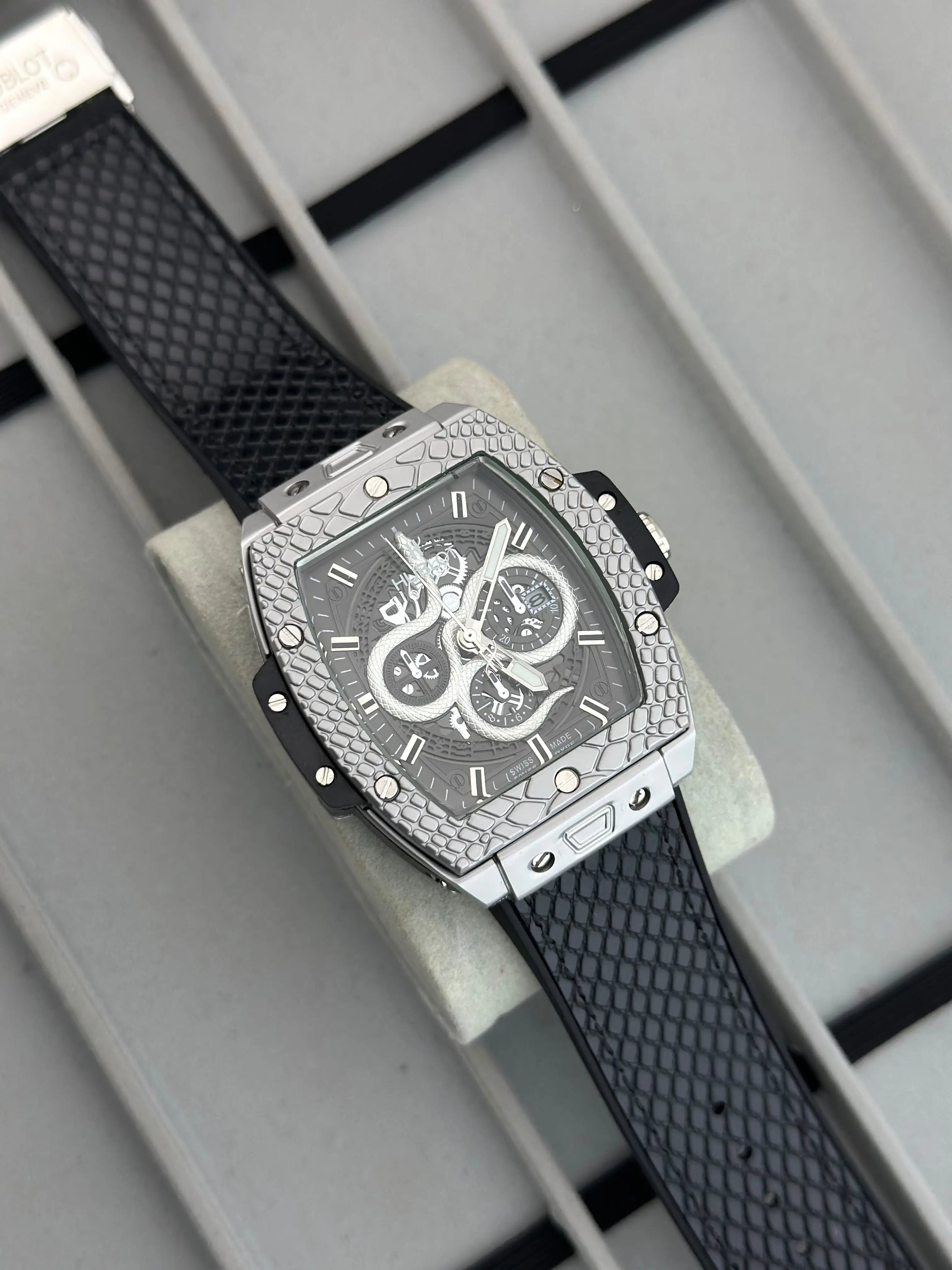 HUBLOT BIG BANG COBRA