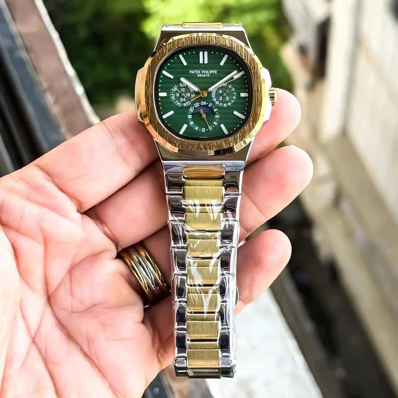 PATEEK_GOLD_TT_GREEN