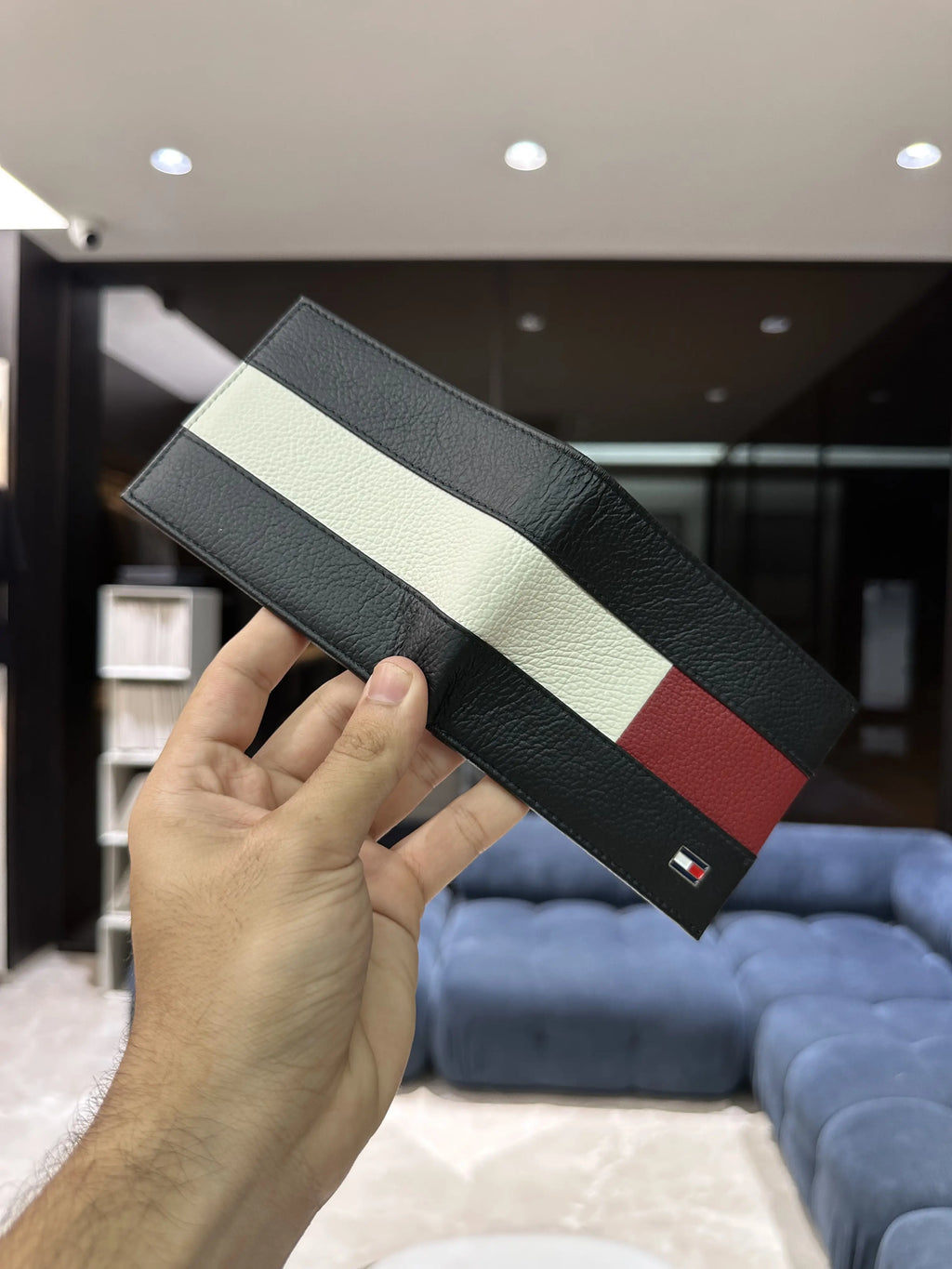 Tommy Hilfiger Premium Wallet Black With Box t195