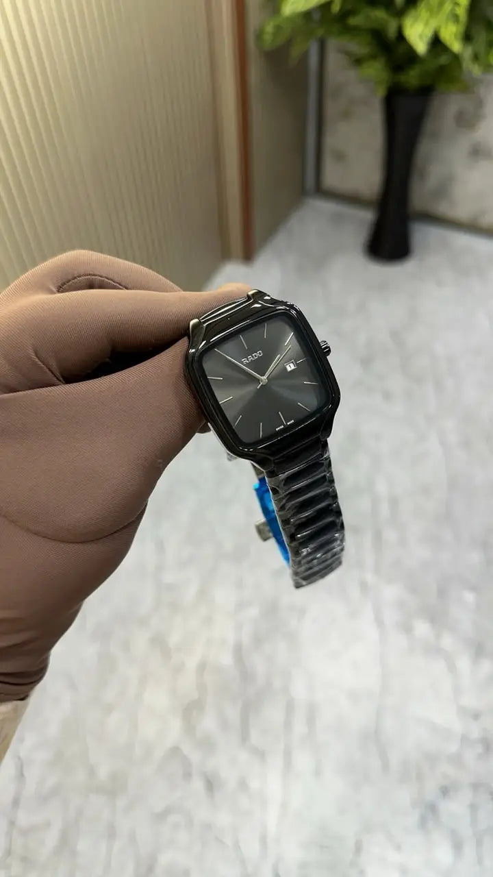Rado True Square Quartz Undigital