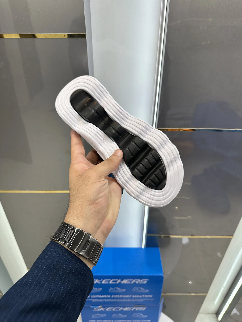 Skechers_Massage Fit Black White Premium Slide With Box