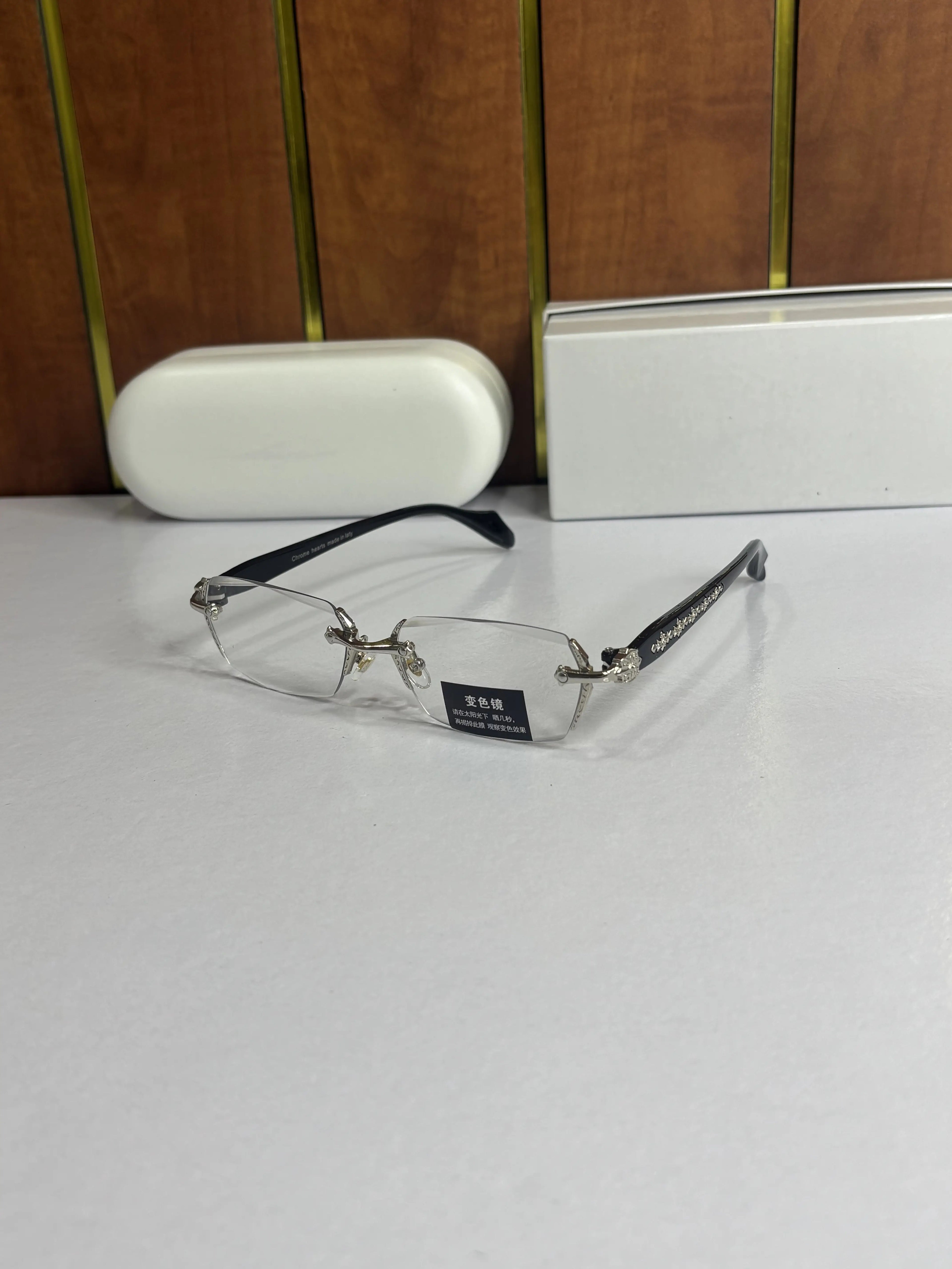 Chrome Hearts Old Money Frameless Silver