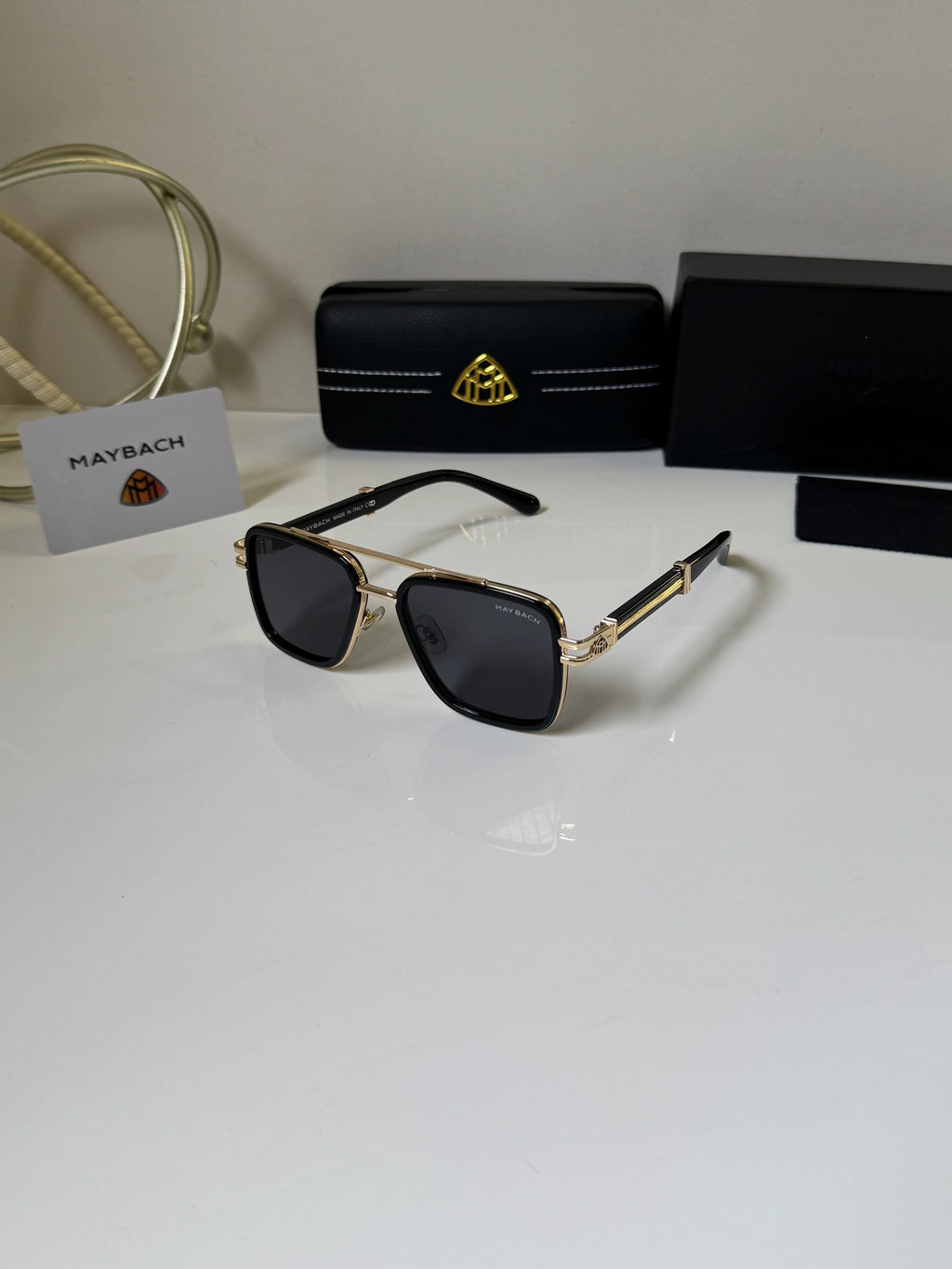 Maybach_Z34_Gold_Black